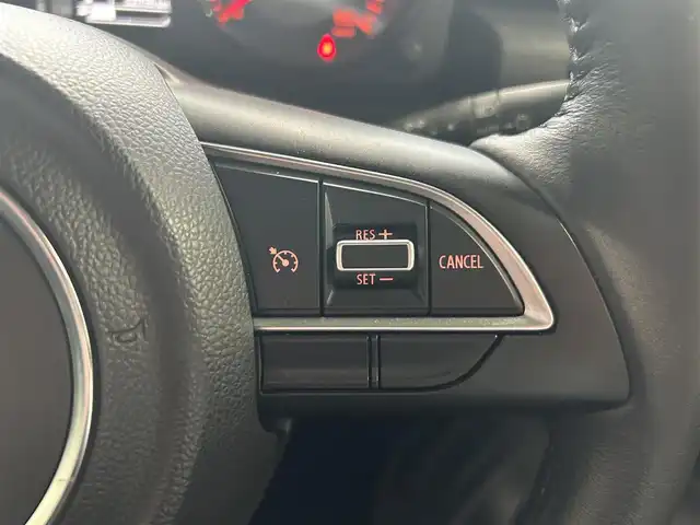 スズキ ジムニー シエラ JC 静岡県 2022(令4)年 3.2万km ジャングルグリーン ワンオーナー/純正ナビ/・Bluetooth/・フルセグテレビ/・バックカメラ/クルーズコントロール/シートヒーター