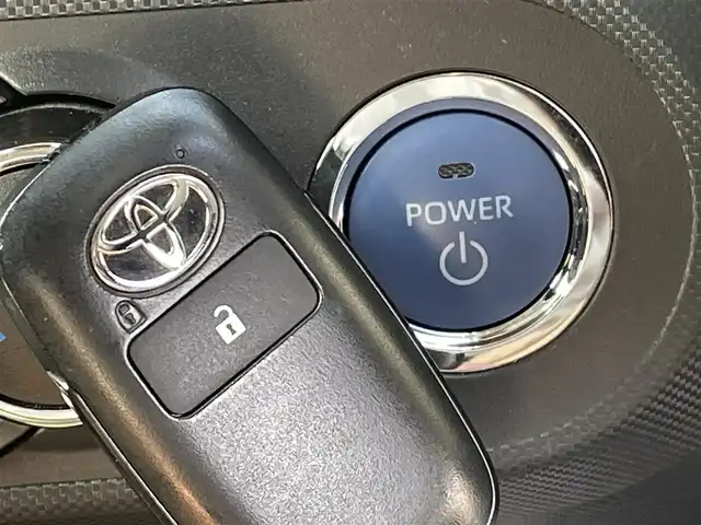 トヨタ ライズ Z 福岡県 2022(令4)年 3.5万km シャイニングホワイトパール スマートアシスト/純正ナビ（NSCN-W68）/ワンセグTV/CD/BT/AM/FM/パノラマモニター/D/Nシートヒーター/レーダークルーズコントロール/ビルトインETC/BSM/純正AW/前後コーナーセンサー/S-PDL/電格ミラー/電子パーキング/ブレーキホールド/スマートキー/プッシュスタート/スペアキー×１/純正フロアマット/取説、保証書