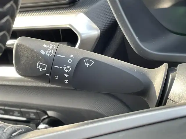 トヨタ ライズ Z 福岡県 2022(令4)年 3.5万km シャイニングホワイトパール スマートアシスト/純正ナビ（NSCN-W68）/ワンセグTV/CD/BT/AM/FM/パノラマモニター/D/Nシートヒーター/レーダークルーズコントロール/ビルトインETC/BSM/純正AW/前後コーナーセンサー/S-PDL/電格ミラー/電子パーキング/ブレーキホールド/スマートキー/プッシュスタート/スペアキー×１/純正フロアマット/取説、保証書