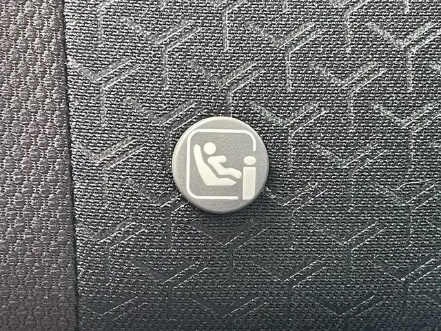 トヨタ ライズ Z 福岡県 2022(令4)年 3.5万km シャイニングホワイトパール スマートアシスト/純正ナビ（NSCN-W68）/ワンセグTV/CD/BT/AM/FM/パノラマモニター/D/Nシートヒーター/レーダークルーズコントロール/ビルトインETC/BSM/純正AW/前後コーナーセンサー/S-PDL/電格ミラー/電子パーキング/ブレーキホールド/スマートキー/プッシュスタート/スペアキー×１/純正フロアマット/取説、保証書