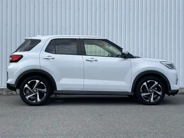 トヨタ ライズ Z 福岡県 2022(令4)年 3.5万km シャイニングホワイトパール スマートアシスト/純正ナビ（NSCN-W68）/ワンセグTV/CD/BT/AM/FM/パノラマモニター/D/Nシートヒーター/レーダークルーズコントロール/ビルトインETC/BSM/純正AW/前後コーナーセンサー/S-PDL/電格ミラー/電子パーキング/ブレーキホールド/スマートキー/プッシュスタート/スペアキー×１/純正フロアマット/取説、保証書
