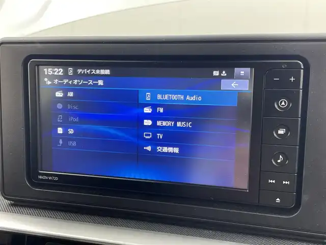 ダイハツ ロッキー X HEV 茨城県 2022(令4)年 2.4万km シャイニングホワイトパール 純正ナビ/バックカメラ/フルセグ/衝突被害軽減ブレーキ/車線逸脱抑制装置/オートマチックハイビーム/クリアランスソナー/ETC/ドラレコ/純正16インチAW/LEDヘッドライト/スマートキー