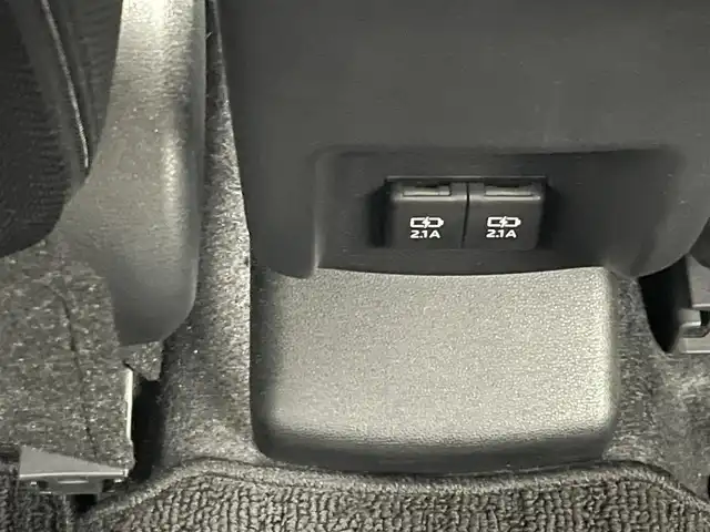 ダイハツ ロッキー X HEV 茨城県 2022(令4)年 2.4万km シャイニングホワイトパール 純正ナビ/バックカメラ/フルセグ/衝突被害軽減ブレーキ/車線逸脱抑制装置/オートマチックハイビーム/クリアランスソナー/ETC/ドラレコ/純正16インチAW/LEDヘッドライト/スマートキー