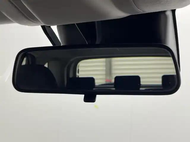 ダイハツ ロッキー X HEV 茨城県 2022(令4)年 2.4万km シャイニングホワイトパール 純正ナビ/バックカメラ/フルセグ/衝突被害軽減ブレーキ/車線逸脱抑制装置/オートマチックハイビーム/クリアランスソナー/ETC/ドラレコ/純正16インチAW/LEDヘッドライト/スマートキー