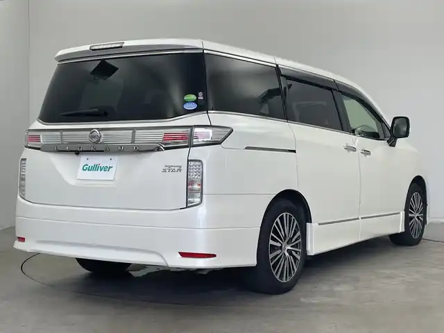 日産 エルグランド 250ハイウェイスターS 新潟県 2018(平30)年 3.8万km ブリリアントホワイトパール 純正9インチナビ MM518D-L/(フルセグ Bluetooth AM FM CD DVD Blueray SD iPod USB)/フリップダウンモニター/両側パワースライドドア/クルーズコントロール/ETC/AFS/キャプテンシート/オットマン/ドライブレコーダー/社外フロアマット/純正ドアバイザー/合皮ハーフレザーシート/LEDヘッドライト/オートライト/フロントフォグ/プッシュスタート/スマートキー/スペアキー/純正アルミホイール/取扱説明書/ダブルオートエアコン/ダブル+カーテンエアバッグ