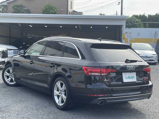 アウディ Ａ４ アバント2．0TFSIスポーツ 神奈川県 2018(平30)年 3.9万km ミトスブラックメタリック 純正ナビ・フルセグ・DVD・CD・SD・USB・AUX・Bluetooth/フロント・サイド・リアカメラ/ビルトインETC2.0/バーチャルコクピット/革巻きハンドル/パドルシフト/ACC/パーキングエイド/速度警告/距離警告/渋滞アシスト/エフィシェンシアシスト/Audiプレセンス/Audiサイドアシスト/Audiアクティブレーンアシスト/レインセンサー/ドライブセレクト/パーキングアシスト/純正ラバーマット/純正フロアマット積込/サイドミラーヒーター/パワーバックドア/保証書/取扱説明書/スペアキー