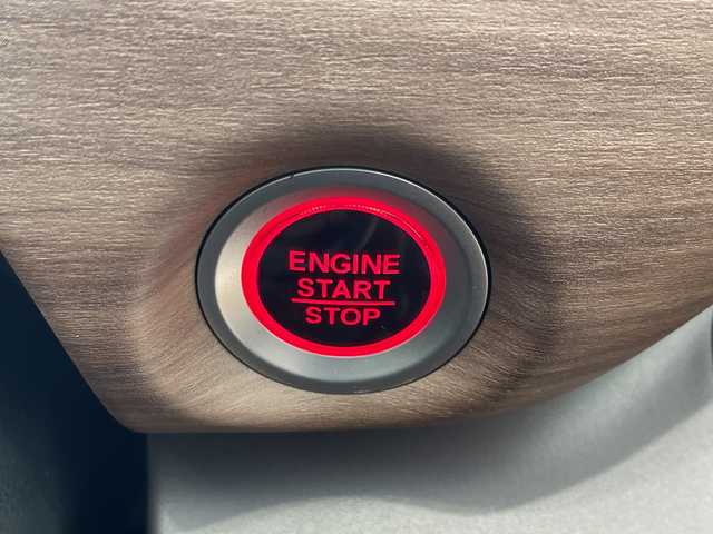 ホンダ フリード G 埼玉県 2023(令5)年 1.8万km プラチナホワイトパール ホンダセンシング /ナビ/　　CD/BT/ワンセグ /バックカメラ /両側パワースライドドア /レーダークルーズコントロール /シートヒーター /ステアリングスイッチ /ETC /禁煙車