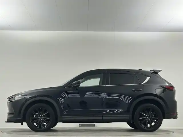 マツダ ＣＸ－５ XD ブラックトーンエディション 埼玉県 2021(令3)年 5.1万km ジェットブラックマイカ 純正ナビ　Ｂｌｕｅｔｏｏｔｈ　フルセグ　全周囲　半レザーシート　シートヒーター　　パワーシート　シートポジションメモリー　アルパインフリップ　ダウンモニター　増設ＤＶＤデッキ　社外エアロ　ETC  衝突軽減　HUD パドルシフト　トノカバー　ステアリングヒーター　