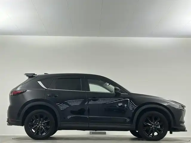 マツダ ＣＸ－５ XD ブラックトーンエディション 埼玉県 2021(令3)年 5.1万km ジェットブラックマイカ 純正ナビ　Ｂｌｕｅｔｏｏｔｈ　フルセグ　全周囲　半レザーシート　シートヒーター　　パワーシート　シートポジションメモリー　アルパインフリップ　ダウンモニター　増設ＤＶＤデッキ　社外エアロ　ETC  衝突軽減　HUD パドルシフト　トノカバー　ステアリングヒーター　