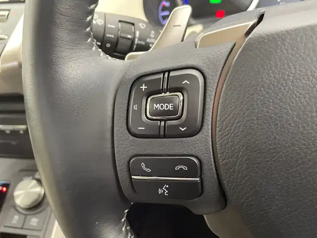 レクサス ＮＸ 300h Iパッケージ 栃木県 2019(平31)年 2.5万km グラファイトブラックガラスフレーク 純正メモリナビ/（CD/DVD/フルセグTV/Bluetooth/SD/USB/AUX）/バックカメラ/サイドカメラ/レクサスセーフティセンス+/BSM/コーナーセンサー/ビルトインETC/ドライブレコーダー/パワーバックドア/合皮シート/前席シートヒーター/運転席メモリーシート/禁煙車/ステアリングヒーター/オートライト/LEDヘッドライト/横滑り防止装置/スマートキー/プッシュスタート/アイドリングストップ/純正18インチアルミホイール/純正フロアマット/パドルシフト/オートブレーキホールド/パーキングサポートアシスト/パーキングサポートブレーキ