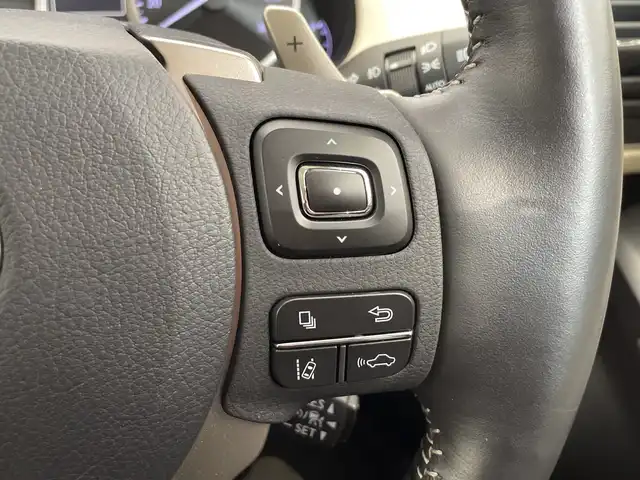 レクサス ＮＸ 300h Iパッケージ 栃木県 2019(平31)年 2.5万km グラファイトブラックガラスフレーク 純正メモリナビ/（CD/DVD/フルセグTV/Bluetooth/SD/USB/AUX）/バックカメラ/サイドカメラ/レクサスセーフティセンス+/BSM/コーナーセンサー/ビルトインETC/ドライブレコーダー/パワーバックドア/合皮シート/前席シートヒーター/運転席メモリーシート/禁煙車/ステアリングヒーター/オートライト/LEDヘッドライト/横滑り防止装置/スマートキー/プッシュスタート/アイドリングストップ/純正18インチアルミホイール/純正フロアマット/パドルシフト/オートブレーキホールド/パーキングサポートアシスト/パーキングサポートブレーキ