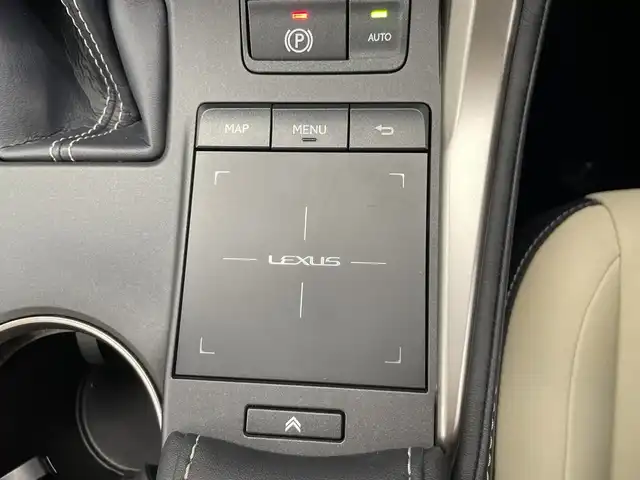 レクサス ＮＸ 300h Iパッケージ 栃木県 2019(平31)年 2.5万km グラファイトブラックガラスフレーク 純正メモリナビ/（CD/DVD/フルセグTV/Bluetooth/SD/USB/AUX）/バックカメラ/サイドカメラ/レクサスセーフティセンス+/BSM/コーナーセンサー/ビルトインETC/ドライブレコーダー/パワーバックドア/合皮シート/前席シートヒーター/運転席メモリーシート/禁煙車/ステアリングヒーター/オートライト/LEDヘッドライト/横滑り防止装置/スマートキー/プッシュスタート/アイドリングストップ/純正18インチアルミホイール/純正フロアマット/パドルシフト/オートブレーキホールド/パーキングサポートアシスト/パーキングサポートブレーキ