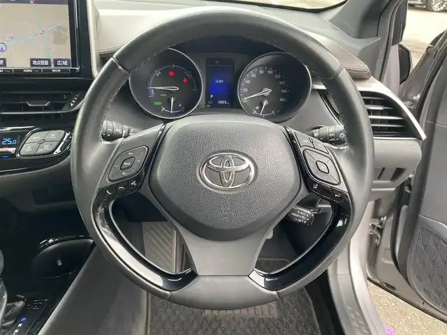 トヨタ Ｃ－ＨＲ G 福岡県 2017(平29)年 7.4万km メタルストリームM ・クルーズコントロール/・純正ナビ/BT/・バックカメラ/・ハーフレザー/シートヒーター/・ドライブレコーダー/・フルセグ/・ETC/・純正18AW