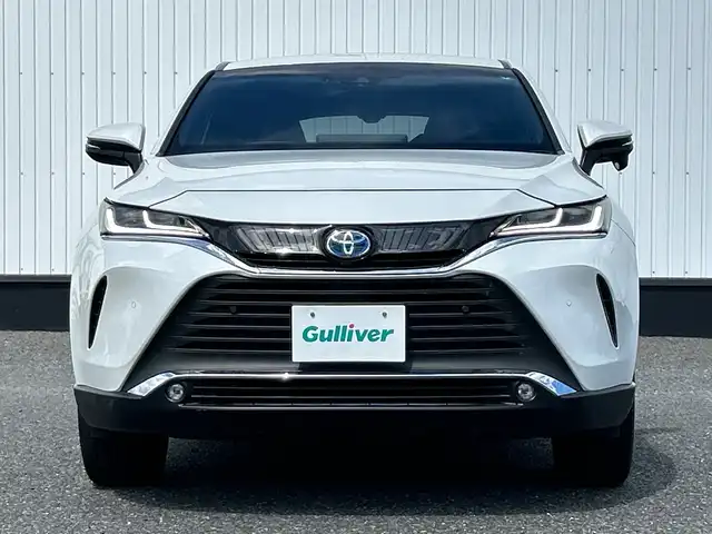 トヨタ ハリアー ハイブリッド Z レザーパッケージ 千葉県 2024(令6)年 1万km プラチナホワイトパールマイカ 純正12.3型ディスプレイオーディオ/(フルセグ/AM/FM/Bluetooth)/JBLプレミアムサウンド/トヨタセーフティーセンス/デジタルインナーミラー/バックカメラ/衝突被害軽減システム/車線逸脱警報/クルーズコントロール/レザーシート/両側パワースライドドア/ハンズフリーオートスライドドア/横滑り防止装置/ETC/アイドリングストップ/LEDヘッドライト/フォグランプ/オートライト/ウィンカーミラー/電動格納ミラー/純正19インチAW/シートヒーター/エアシート/シートリフター/ステアリングヒーター/禁煙車/プッシュスタート/スマートキー/フロアマット/ドアバイザー