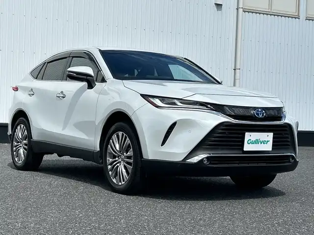 トヨタ ハリアー ハイブリッド Z レザーパッケージ 千葉県 2024(令6)年 1万km プラチナホワイトパールマイカ 純正12.3型ディスプレイオーディオ/(フルセグ/AM/FM/Bluetooth)/JBLプレミアムサウンド/トヨタセーフティーセンス/デジタルインナーミラー/バックカメラ/衝突被害軽減システム/車線逸脱警報/クルーズコントロール/レザーシート/両側パワースライドドア/ハンズフリーオートスライドドア/横滑り防止装置/ETC/アイドリングストップ/LEDヘッドライト/フォグランプ/オートライト/ウィンカーミラー/電動格納ミラー/純正19インチAW/シートヒーター/エアシート/シートリフター/ステアリングヒーター/禁煙車/プッシュスタート/スマートキー/フロアマット/ドアバイザー