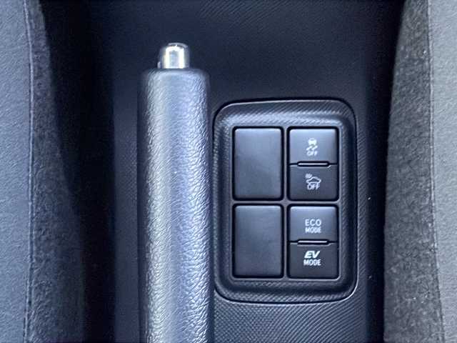 トヨタ アクア S スタイルブラック 徳島県 2018(平30)年 2.5万km ダークブルーマイカ 社外7型SDナビ　TZ-NAV01/（BT/DISC/SD/フルセグ/ラジオ）/バックカメラ/前後コーナーセンサー/ETC/社外15インチアルミホイール/アイドリングストップ/オートライト/オートマチックハイビーム/プッシュスタート/スマートキー/スペアキー