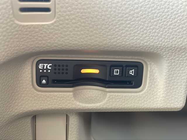 ホンダ Ｎ ＢＯＸ G ホンダセンシング 京都府 2019(令1)年 1万km ルナシルバーM 純正メモリナビ　ワンセグ　バックカメラ　アダプティブクルーズコントロール　レーンキープアシスト　スマートキー　プッシュスタート　ＬＥＤヘッドライト　ビルトインＥＴＣ　禁煙車　ステアリングスイッチ