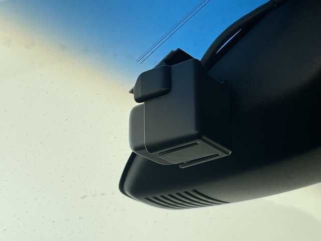 ホンダ Ｎ ＷＧＮ カスタム G Aパッケージ 沖縄県 2013(平25)年 9.3万km プレミアムホワイトパール 社外ナビ　【AVIC-ZH0009】/　(ＣＤ　ＤＶＤ　フルセグＴＶ　Ｂｌｕｅｔｏｏｔｈ　USB)/ドライブレコーダー前方/ＥＴＣ/クルーズコントロール/ハーフレザーシート/革巻きステアリング/ＨＩＤヘッドライト/純正フロアマット/プッシュスタート/スマートキー/スペアキー有り/純正14インチアルミホイール