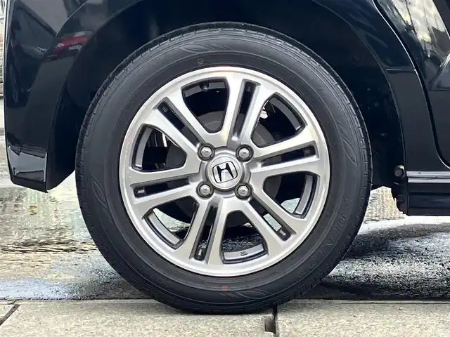 ホンダ Ｎ ＢＯＸ カスタム SSパッケージ 静岡県 2014(平26)年 6.9万km スマートブラック エンジンスタートボタン/パワーステアリング/パワーウィンドウ/アイドリングストップ/スマートキー/スペアキー1本/オートエアコン/取扱説明書/ETC/メモリナビ/ドライブレコーダー/ベンチシート/布シート/両側パワスラ/フロアマット/純正アルミホイール/ABS/横滑り防止装置/オートライト/キセノン/Ｗ+サイドエアバッグ/衝突軽減システム/カーテンエアバッグ