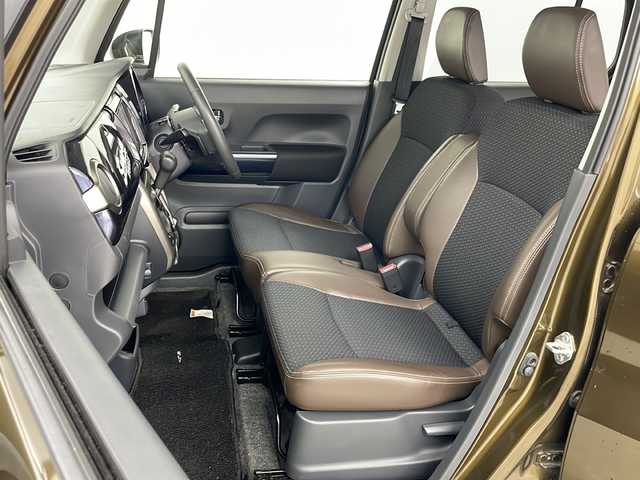 スズキ ハスラー Jスタイル Ⅲ ターボ 道央・札幌 2018(平30)年 7.7万km ブレイブカーキパール/スチールシルバー ・社外ナビ&CD&DVD&BT&iPod&USB&SD/・バックカメラ/・クルーズコントロール/・衝突被害軽減ブレーキ/・車線逸脱抑制機能/・横滑り防止装置/・&iPod&USB&SD/・バックカメラ/・クルーズコントロール/・衝突被害軽減ブレーキ/・車線逸脱抑制機能/・横滑り防止装置/・グリップコントロール/・ダウンヒルアシストコントロール/・アイドリングストップ/・前席シートヒーター/・ハーフレザー/・社外前後ドライブレコーダー/・パドルシフト/・ステアリングスイッチ/・プッシュスタート/・ドアバイザー/・電動格納ミラー/・オートライト/・スマートキー/・社外エンジンスターター/・取扱説明書