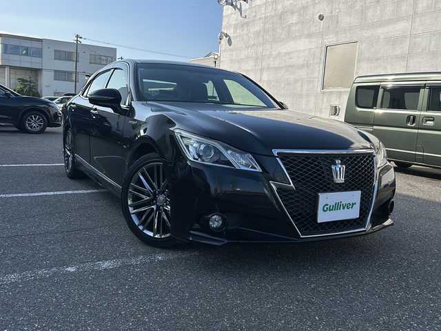 トヨタ クラウン ハイブリッド アスリートS 福井県 2013(平25)年 6.3万km プレシャスブラックパール 登録時走行距離62352km/メーカー純正HDDナビゲーション/フルセグテレビ /バックカメラ/プリクラッシュセーフティ/レーダークルーズコントロール/後期純正18インチアルミホイール/ブラックレザーシート/シートヒーター/パワーシート /HIDヘッドライト/フォグランプ/ドライブレコーダー /ステアリングスイッチ/オートライト/スマートキー/プッシュスタート/電動格納ミラー/ETC/保証書/取扱説明書