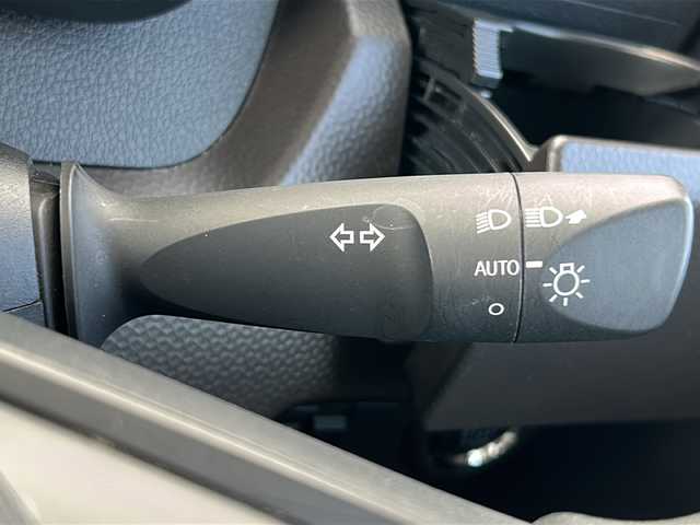 トヨタ ルーミー X 三重県 2022(令4)年 5.1万km パールホワイトⅢ 純正ナビ/バックカメラ/コーナーセンサー/ビルトインＥＴＣ/片側パワースライドドア/前方ドライブレコーダー/フロアマット/オートライト/衝突軽減ブレーキ/アイドリングストップ/横滑り防止/電動格納ミラー/禁煙車