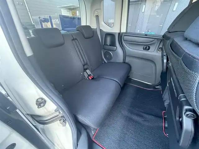 ホンダ Ｎ ＢＯＸ カスタム G Lパッケージ 滋賀県 2014(平26)年 3.5万km プレミアムホワイトパールⅡ 純正7インチナビ/【Bluetooth/CD/DVD/フルセグTV】/両側パワースライドドア/バックカメラ/衝突被害軽減ブレーキ/HIDヘッドライト/オートライト/後席ロールサンシェード/純正フロアマット/ドアバイザー/プッシュスタート/スマートキー/ステアリングリモコン