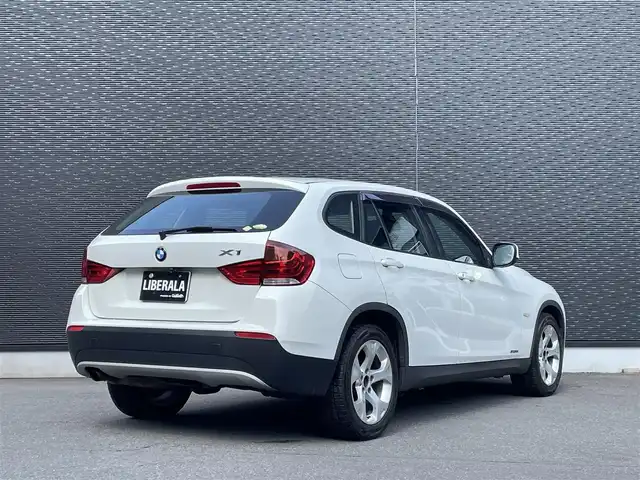 ＢＭＷ Ｘ１ sDrive 18i 大分県 2012(平24)年 19.9万km アルピンホワイトⅢ 社外ナビ/・フルセグTV/・バックカメラ/・CD/HIDヘッドライト/オートライト/ドアバイザー/取扱説明書/保証書