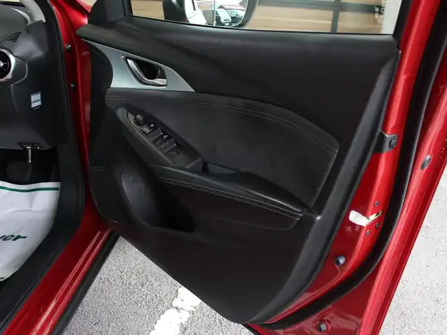 マツダ ＣＸ－３ 20S Lパッケージ 愛知県 2018(平30)年 1.7万km ソウルレッドクリスタルM ワンオーナー車/後期モデル/スマートキー＆プッシュスタート/マツダコネクトSDナビ/Bluetoothオーディオ/SD/USB/メーカーオプションフルセグTV＋CD/DVD/メーカーオプション360°ビューモニター＋/フロントパーキングセンサー/専用ホワイトレザーシート＆ホワイトインテリア/純正18インチアルミホイール/ヘッドアップディスプレイ/スマートシティブレーキサポート/レーダークルーズコントロール/パドルシフト/純正LEDヘッドランプ＆LEDフォグ/前席シートヒーター/電動パーキングブレーキ/取説/ナビ取説/保証書/スペアキーあり