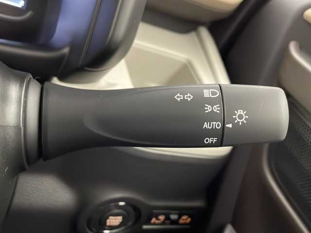 スズキ スペーシア HYBRID X 宮崎県 2023(令5)年 0.1万km未満 オフブルーM デジタルスピードメーター&マルチインフォメーションディスプレイ/デュアルセンサーブレーキサポートII/コーナーセンサー/両側パワースライドドア/前席シートヒーター/後席マルチユースフラップ/電動格納ミラー/ステアリングスイッチ/アイドリングストップ/ロールサンシェード/純正フロアマット/プッシュスタート