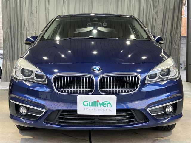 ＢＭＷ ２１８ｉ アクティブツアラー ラグジュアリー 東京都 2015(平27)年 4.4万km 紺 アクテゥブツアラーラグジャアリー/茶レザーシート/シートメモリー/電動シート/ヒーター/純正ナビゲーション/Bカメラ/ドライブレコーダー（前後）/ETC/フォグランプ（前後）/リアスポイラー/パワーバックドア/スポーツモード機能/SYNC （左右温度調整機能）/ドライビングアシスト/・レーンディパーチャーウォーニング/・前車接近警告機能/・衝突回避被害軽減ブレーキ/純正アルミホイール16インチ/純正フロアマット/メーカー保証書/取扱説明書/点検整備記録簿/・H27282931年R12345年/スマートキー