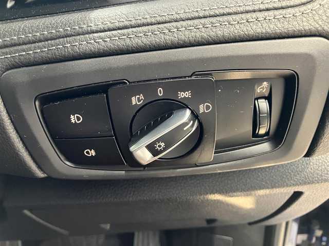 ＢＭＷ ２１８ｉ アクティブツアラー ラグジュアリー 東京都 2015(平27)年 4.4万km 紺 アクテゥブツアラーラグジャアリー/茶レザーシート/シートメモリー/電動シート/ヒーター/純正ナビゲーション/Bカメラ/ドライブレコーダー（前後）/ETC/フォグランプ（前後）/リアスポイラー/パワーバックドア/スポーツモード機能/SYNC （左右温度調整機能）/ドライビングアシスト/・レーンディパーチャーウォーニング/・前車接近警告機能/・衝突回避被害軽減ブレーキ/純正アルミホイール16インチ/純正フロアマット/メーカー保証書/取扱説明書/点検整備記録簿/・H27282931年R12345年/スマートキー