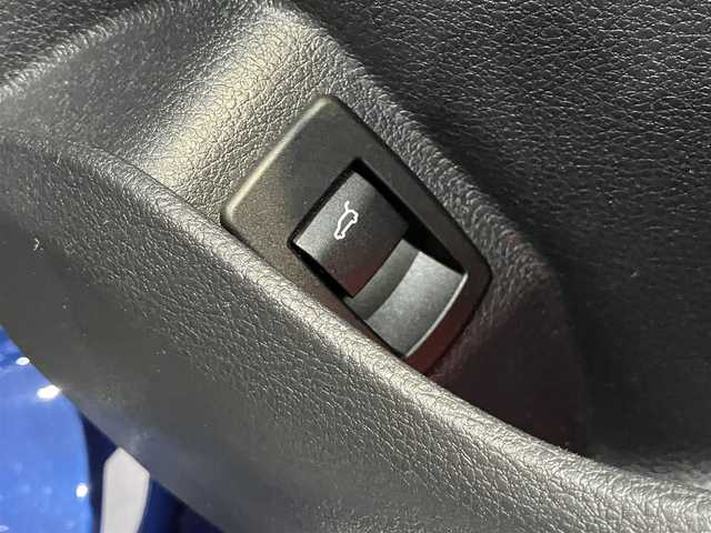 ＢＭＷ ２１８ｉ アクティブツアラー ラグジュアリー 東京都 2015(平27)年 4.4万km 紺 アクテゥブツアラーラグジャアリー/茶レザーシート/シートメモリー/電動シート/ヒーター/純正ナビゲーション/Bカメラ/ドライブレコーダー（前後）/ETC/フォグランプ（前後）/リアスポイラー/パワーバックドア/スポーツモード機能/SYNC （左右温度調整機能）/ドライビングアシスト/・レーンディパーチャーウォーニング/・前車接近警告機能/・衝突回避被害軽減ブレーキ/純正アルミホイール16インチ/純正フロアマット/メーカー保証書/取扱説明書/点検整備記録簿/・H27282931年R12345年/スマートキー