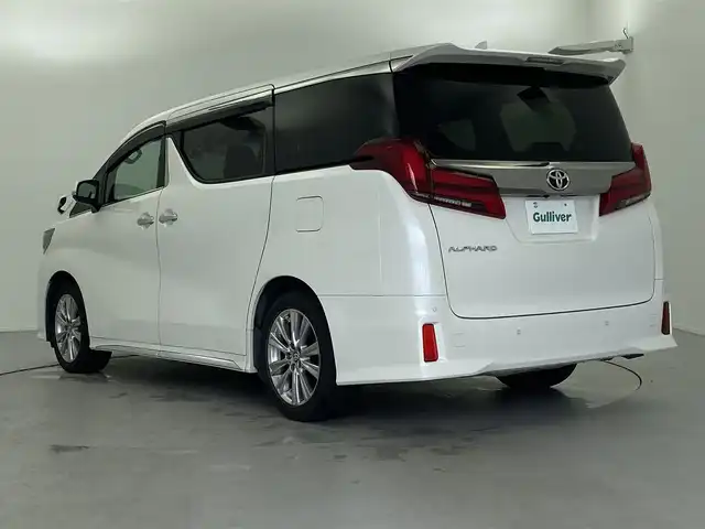 トヨタ アルファード S タイプゴールド 福井県 2020(令2)年 5.2万km ホワイトパールクリスタルシャイン サンルーフ/デジタルルームミラー/純正フリップダウンモニター/純正ナビ/【フルセグ/CD/DVD/Bluetooth】/バックカメラ/ETC/衝突被害軽減システム/レーンキープアシスト/ブラインドスポットモニター/レーダークルーズコントロール/電動パーキングブレーキ/オートブレーキホールド/ＬＥＤライト＆フォグライト/オートライト/オートハイビーム/革巻きステアリング/ステアリングスイッチ/前方ドライブレコーダー/後席オットマン/革巻きステアリング/ステアリングスイッチ/W＋サイドエアバックSRS＋ABS/保証書/取扱説明書