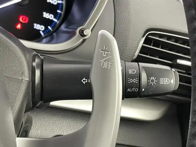 三菱 エクリプス クロス ＰＨＥＶ P 埼玉県 2022(令4)年 0.8万km ホワイトダイヤモンド 純正ナビ/・スマートフォン連携ナビゲーション/・Bluetoothオーディオ/USBオーディオ/フルセグTV/・Apple CarPlay/AndroidAuto/マルチアラウンドモニター/マイパイロット/・レーダークルーズコントロール/パワーシート（運転席）/シートヒーター（前席）/ブラインドスポットモニター/ヘッドアップディスプレイ/スペアキー1本