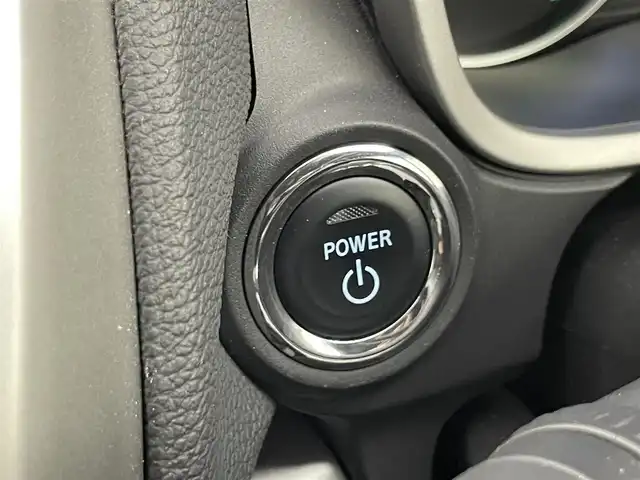 三菱 エクリプス クロス ＰＨＥＶ P 埼玉県 2022(令4)年 0.8万km ホワイトダイヤモンド 純正ナビ/・スマートフォン連携ナビゲーション/・Bluetoothオーディオ/USBオーディオ/フルセグTV/・Apple CarPlay/AndroidAuto/マルチアラウンドモニター/マイパイロット/・レーダークルーズコントロール/パワーシート（運転席）/シートヒーター（前席）/ブラインドスポットモニター/ヘッドアップディスプレイ/スペアキー1本