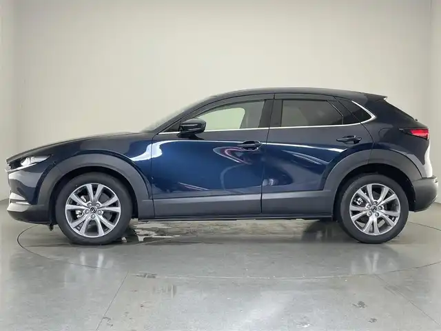 マツダ ＣＸ－３０ XD Lパッケージ 愛知県 2021(令3)年 2.5万km ディープクリスタルブルーマイカ 純正８．８型ナビ　ＨＵＤ　ＢＳＭ　黒レザ‐　ＨＤＭＩ　禁煙　フルセグTV　ＤＶＤ　パドルシフト　ＥＴＣ　ドラレコ　シートヒーター　衝突軽減　ＬＥＤライト　フォグランプ　コーナーセンサー　パワーシート