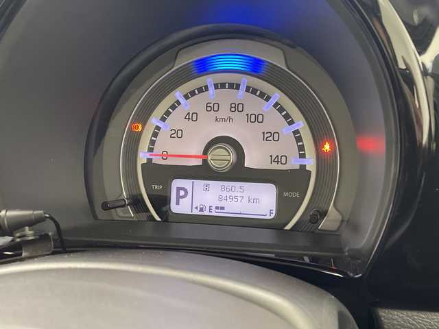 スズキ ハスラー Jスタイル Ⅱ 沖縄県 2017(平29)年 8.5万km アクティブイエロー/ブラック2トーンルーフ 禁煙車　/純正ナビ　（KXM-E501W）/（フルセグTV　DVD　Bluetooth　SD　ラジオ）/ETC/衝突軽減装置　/横滑り防止装置　/レーンキープアシスト　/アイドリングストップ　/ドライブレコーダー/ハーフレザーシート/シートヒーター　/オートエアコン　/スマートキー/プッシュスタート/オートライト/純正フロアマット/純正アルミホイール