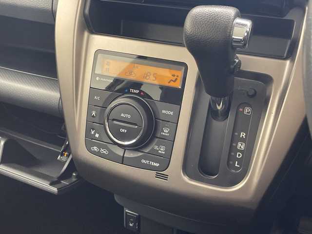 スズキ ハスラー Jスタイル Ⅱ 沖縄県 2017(平29)年 8.5万km アクティブイエロー/ブラック2トーンルーフ 禁煙車　/純正ナビ　（KXM-E501W）/（フルセグTV　DVD　Bluetooth　SD　ラジオ）/ETC/衝突軽減装置　/横滑り防止装置　/レーンキープアシスト　/アイドリングストップ　/ドライブレコーダー/ハーフレザーシート/シートヒーター　/オートエアコン　/スマートキー/プッシュスタート/オートライト/純正フロアマット/純正アルミホイール