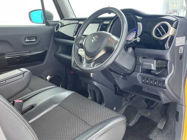 スズキ ハスラー Jスタイル Ⅱ 沖縄県 2017(平29)年 8.5万km アクティブイエロー/ブラック2トーンルーフ 禁煙車　/純正ナビ　（KXM-E501W）/（フルセグTV　DVD　Bluetooth　SD　ラジオ）/ETC/衝突軽減装置　/横滑り防止装置　/レーンキープアシスト　/アイドリングストップ　/ドライブレコーダー/ハーフレザーシート/シートヒーター　/オートエアコン　/スマートキー/プッシュスタート/オートライト/純正フロアマット/純正アルミホイール