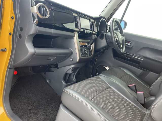 スズキ ハスラー Jスタイル Ⅱ 沖縄県 2017(平29)年 8.5万km アクティブイエロー/ブラック2トーンルーフ 禁煙車　/純正ナビ　（KXM-E501W）/（フルセグTV　DVD　Bluetooth　SD　ラジオ）/ETC/衝突軽減装置　/横滑り防止装置　/レーンキープアシスト　/アイドリングストップ　/ドライブレコーダー/ハーフレザーシート/シートヒーター　/オートエアコン　/スマートキー/プッシュスタート/オートライト/純正フロアマット/純正アルミホイール