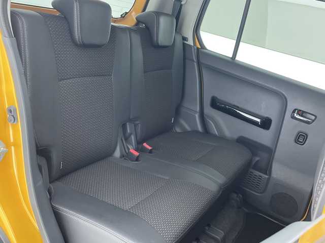 スズキ ハスラー Jスタイル Ⅱ 沖縄県 2017(平29)年 8.5万km アクティブイエロー/ブラック2トーンルーフ 禁煙車　/純正ナビ　（KXM-E501W）/（フルセグTV　DVD　Bluetooth　SD　ラジオ）/ETC/衝突軽減装置　/横滑り防止装置　/レーンキープアシスト　/アイドリングストップ　/ドライブレコーダー/ハーフレザーシート/シートヒーター　/オートエアコン　/スマートキー/プッシュスタート/オートライト/純正フロアマット/純正アルミホイール