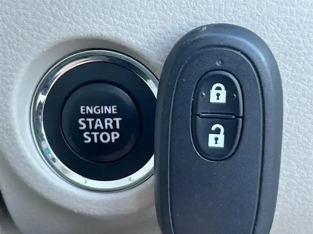 スズキ ラパン G 静岡県 2017(平29)年 3.2万km パールホワイト ケンウッドナビ/FM/AM/CD/DVD/SD/ワンセグ/USB/iPod/レーダーブレーキサポート/MTモード付AT/スマートキー/プッシュスタート/横滑り防止システム/衝突軽減システム/エアバッグ/パワーステアリング/純正14SW