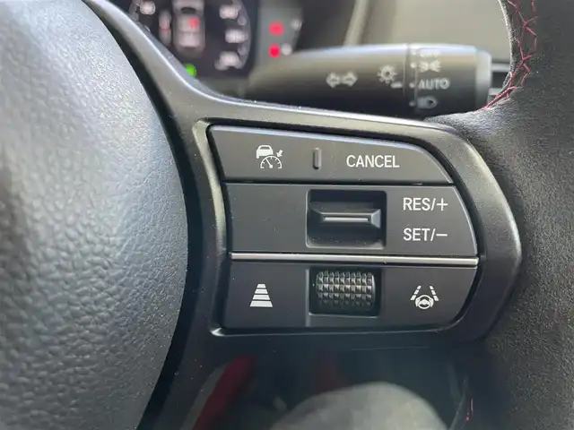 ホンダ シビック タイプR 埼玉県 2024(令6)年 0.3万km 白 ワンオーナー　/禁煙車/AIS検査済み/ナビＴＶ　/バックカメラ　/ＥＴＣ２０　/フロアマット　/Ｂｌｕｅｔｏｏｔｈ　/コーナーセンサー　/レーダークルコン　/ＬＥＤヘッドライト　/純正19インチアルミ　/スペアキー　/新車保証書