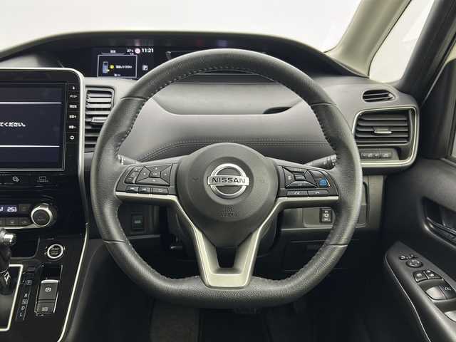 日産 セレナ ハイウェイスター 宮城県 2020(令2)年 4.7万km ブリリアントホワイトパール 純正１０型ナビ　/プロパイロット　/両側オートスライドドア　/アラウンドビューモニター　/ハンズフリーオートスライドドア　/後側方車両検知警報　/エマージェンシーブレーキ　/車線逸脱警報　/前後ソナー　　/ＬＥＤヘッドライト/電子制御パーキングブレーキ/オートホールド機能/純正16インチAW/後席オートエアコン