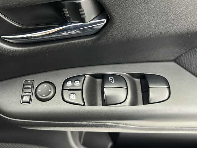 日産 セレナ ハイウェイスター 宮城県 2020(令2)年 4.7万km ブリリアントホワイトパール 純正１０型ナビ　/プロパイロット　/両側オートスライドドア　/アラウンドビューモニター　/ハンズフリーオートスライドドア　/後側方車両検知警報　/エマージェンシーブレーキ　/車線逸脱警報　/前後ソナー　　/ＬＥＤヘッドライト/電子制御パーキングブレーキ/オートホールド機能/純正16インチAW/後席オートエアコン