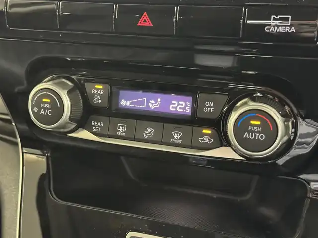 日産 セレナ ハイウェイスター V 三重県 2020(令2)年 7.9万km ダイヤモンドブラック S-HYBRID/FF/インパネCVT/純正 10インチナビ MM519D-L/（iPod/SD/FM/AM/TV/USB/Bluetooth/CD/DVD/Blu-ray/MUSIC STOCKER/ドラレコ）/純正 11インチ 後席モニター/インテリジェント アラウンドビューモニター（移動物検知機能付）/両側ハンズフリースライドドア/ドライブレコーダー 前方/ビルトイン ETC/安全装備/【OP】セーフティパックA/・インテリジェント エマージェンシーブレーキ/・インテリジェント FCW（前方衝突予測警報）/・インテリジェント DA（ふらつき警報）/・インテリジェント BSI（後側方衝突防止支援システム）＋BSW（後側方車両検知警報）/・RCTA（後退時車両検知警報）/・踏み間違い衝突防止アシスト/・標識検知機能（進入禁止、最高速度、一時停止）/・フロント&バックソナー/装備/・【OP】後席オートエアコン＆リヤヒーターダクト/・オートライト/・LEDヘッドランプ＋フロントフォグランプ/・ハイビームアシスト/・純正16inAW/・インテリキーx2/など