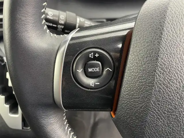 トヨタ シエンタ ハイブリッド ファンベースG クエロ 富山県 2021(令3)年 4.7万km ヴィンテージブラウンパールクリスタルシャイン/ホワイトパールクリスタルシャイン ワンオーナー/純正SDナビ【NSZT-Y68T】/（AM/FM/CD/DVD/SD/USB/BT)/フルセグTV/バックカメラ/社外AW付き冬タイヤ積込/両側パワースライドドア/衝突軽減システム/クルーズコントロール/レーンキープアシスト/コーナーセンサー前後/オートマチックハイビーム/LEDヘッドライト/パーキングサポートブレーキ/先行車お知らせ機能/リヤシートリマインダー/横滑り防止装置/盗難防止装置/ETC/ハーフレザー/社外15インチAW/3列シート/フロアマット純正/センターコンソール/フォグランプ/保証書/取扱説明書