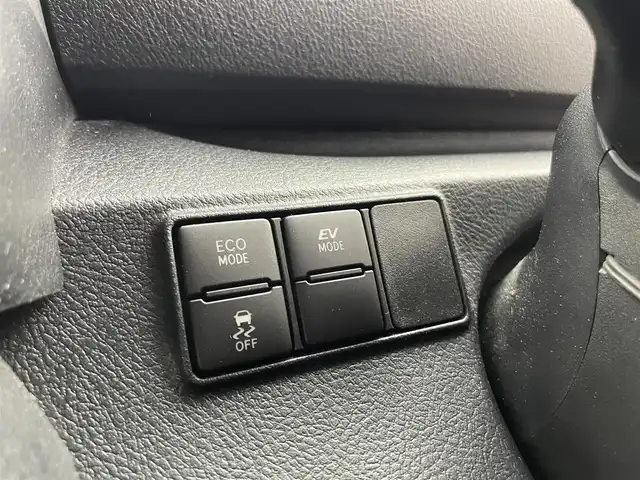 トヨタ シエンタ ハイブリッド ファンベースG クエロ 富山県 2021(令3)年 4.7万km ヴィンテージブラウンパールクリスタルシャイン/ホワイトパールクリスタルシャイン ワンオーナー/純正SDナビ【NSZT-Y68T】/（AM/FM/CD/DVD/SD/USB/BT)/フルセグTV/バックカメラ/社外AW付き冬タイヤ積込/両側パワースライドドア/衝突軽減システム/クルーズコントロール/レーンキープアシスト/コーナーセンサー前後/オートマチックハイビーム/LEDヘッドライト/パーキングサポートブレーキ/先行車お知らせ機能/リヤシートリマインダー/横滑り防止装置/盗難防止装置/ETC/ハーフレザー/社外15インチAW/3列シート/フロアマット純正/センターコンソール/フォグランプ/保証書/取扱説明書