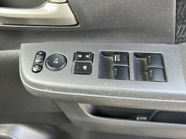 ホンダ ステップワゴン G Eセレクション 鹿児島県 2012(平24)年 13.2万km ポリッシュドメタルメタリック ナビ　/バックカメラ　/ＴＶ　/両側電動スライドドア　/ＥＴＣ　/キーレス